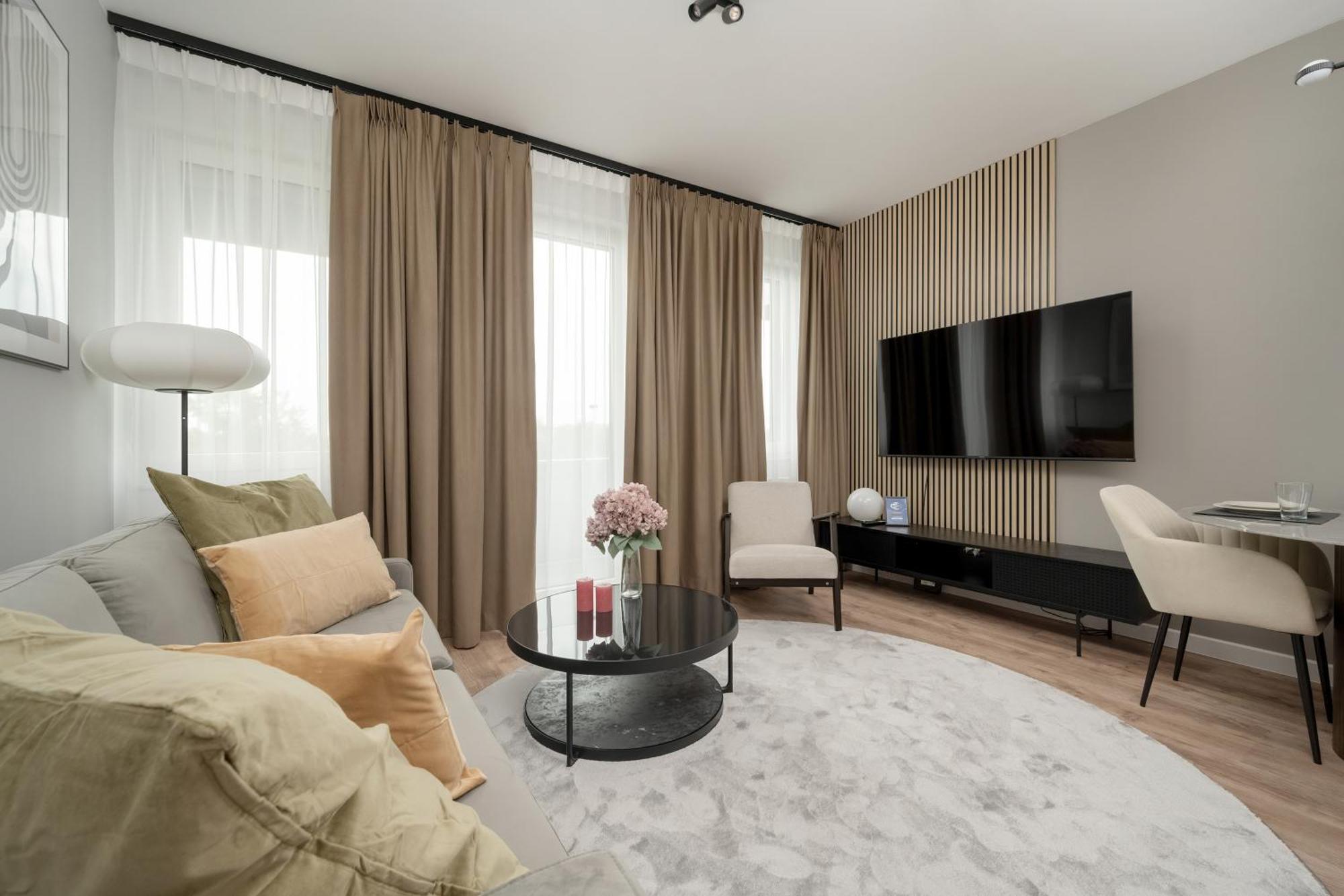 Apartamenty Zwycieska Z Klimatyzacja, Free Garage Wroclaw By Noclegi Renters Buitenkant foto