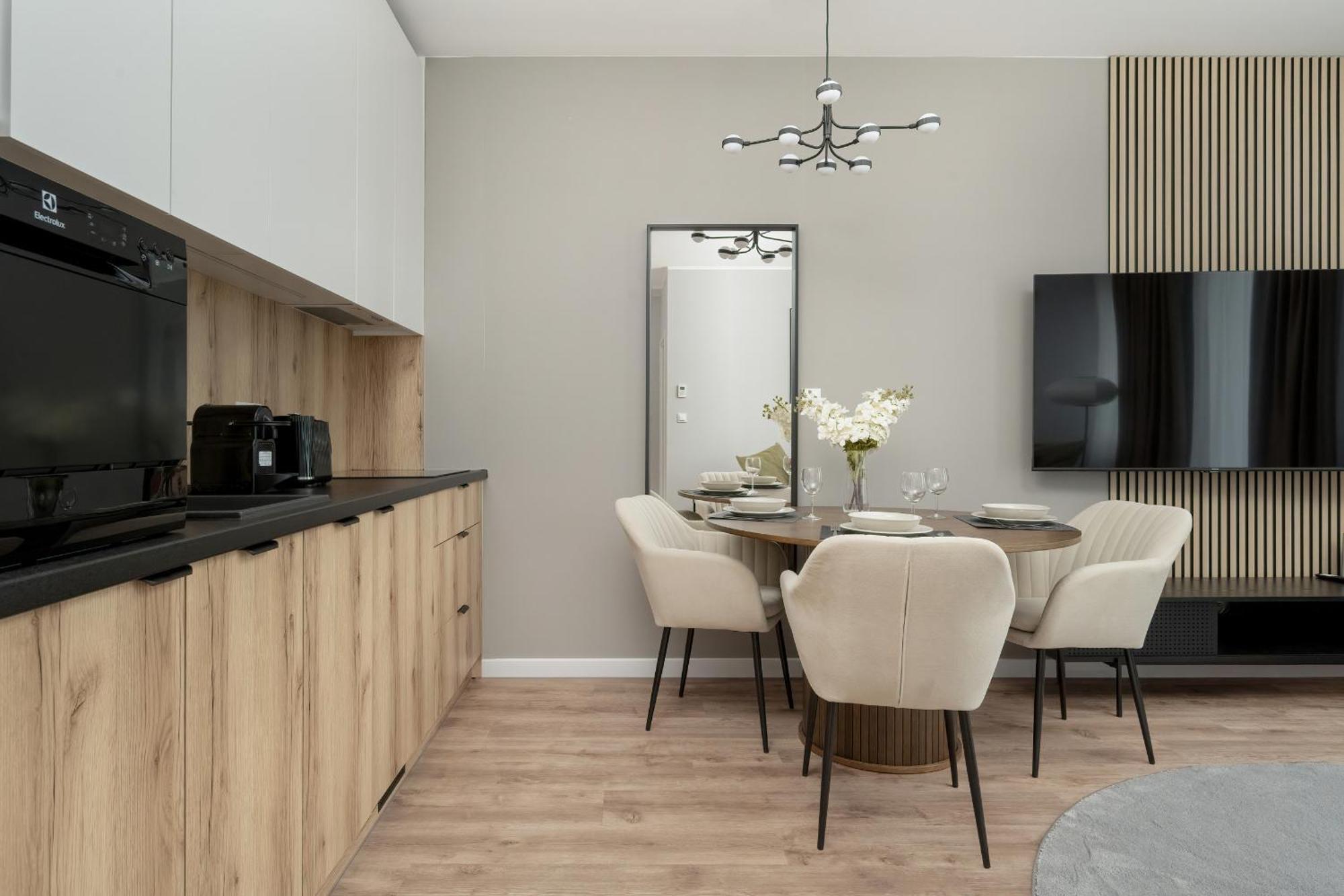 Apartamenty Zwycieska Z Klimatyzacja, Free Garage Wroclaw By Noclegi Renters Buitenkant foto